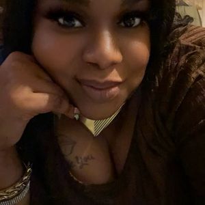 Meet your Posher, Alisa